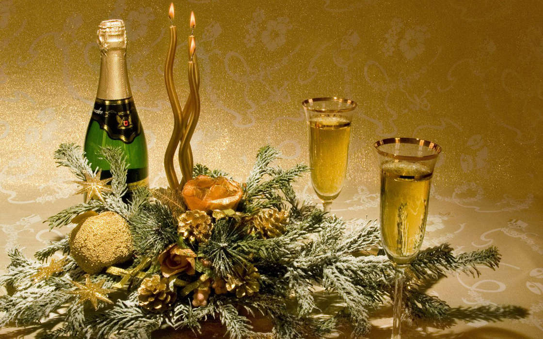 Feiertage,Neujahr,Wein,Kerzen,Getränke,Still-Leben